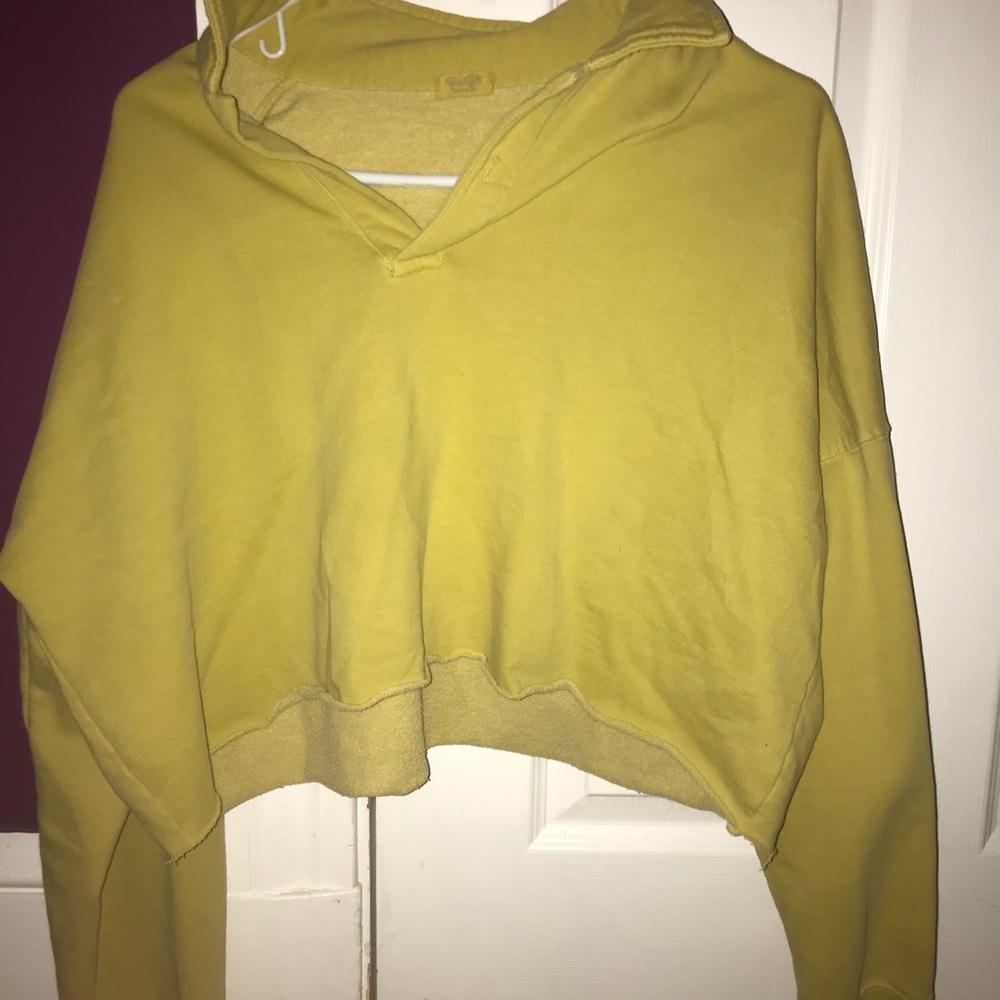 BRANDY CROPPED YELLOW SWEATSHIRT